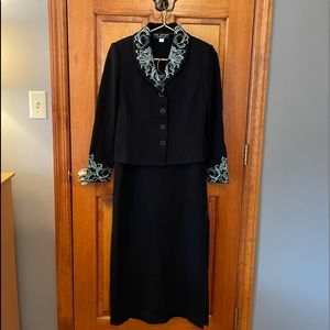 Saint John jacket and skirt